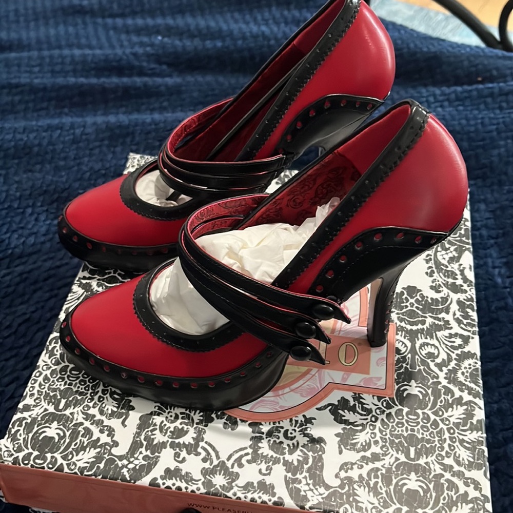 Bordello Pumps - Picture 2 of 7